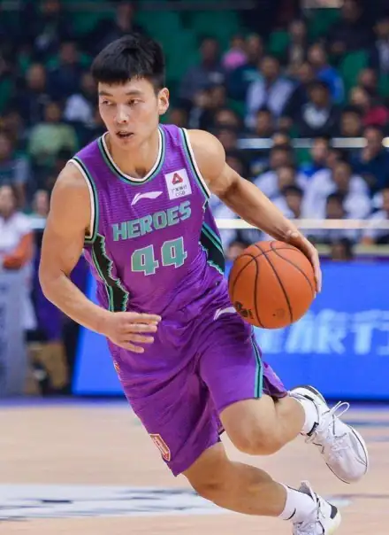 历年欧洲篮球赛冠军_历届欧洲篮球联赛mvp_篮球欧洲杯冠军
