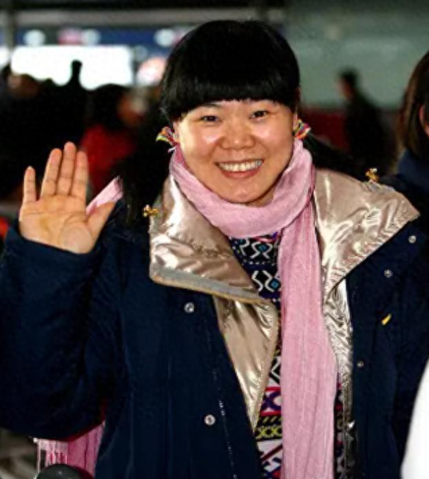 奥运女子举重04年前冠军_举重女子奥运会冠军_奥运举重女子冠军前年是谁