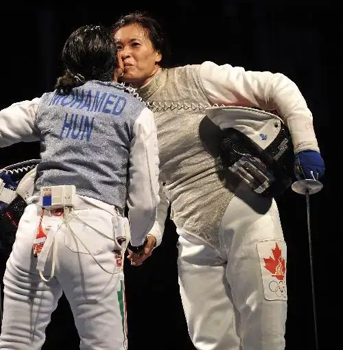 2021女子击剑冠军_全国女子击剑冠军有谁_女子冠军击剑全国有多少人