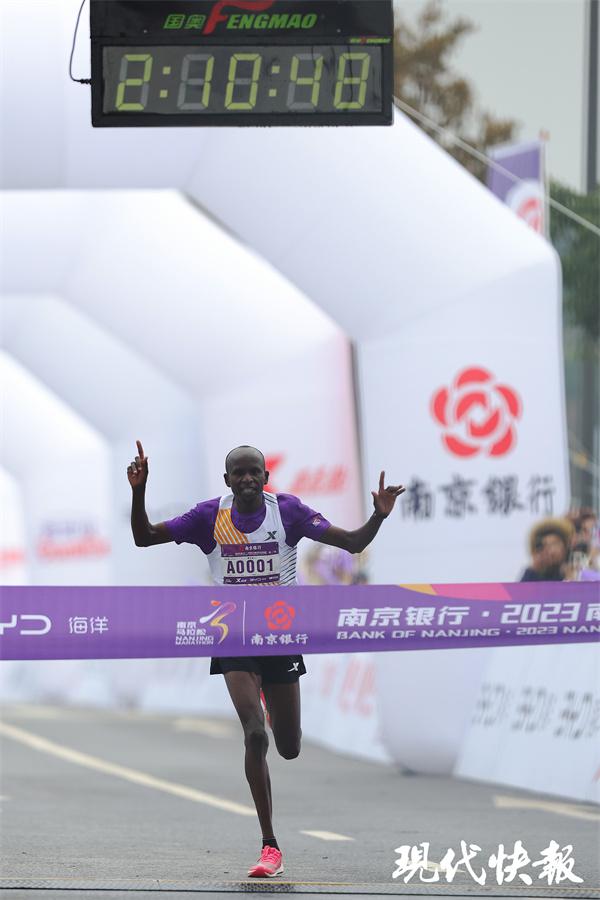 马拉松南京2025_马拉松南京2022_马拉松南京2024时间赛事