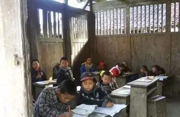 贫困儿童营养午餐_贫困县营养餐宝宝_贫困儿童营养